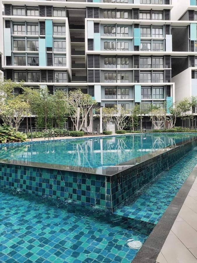 Studio Suite Homestay Klia Sepang Esterno foto