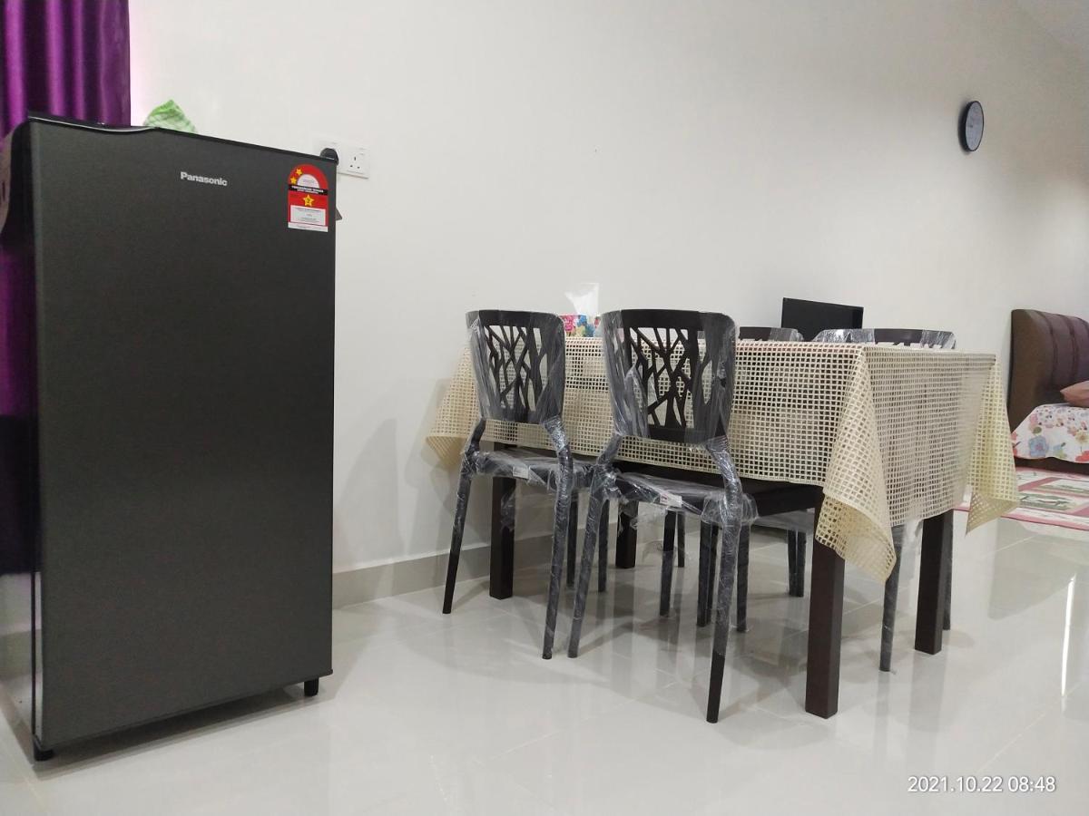 Studio Suite Homestay Klia Sepang Esterno foto