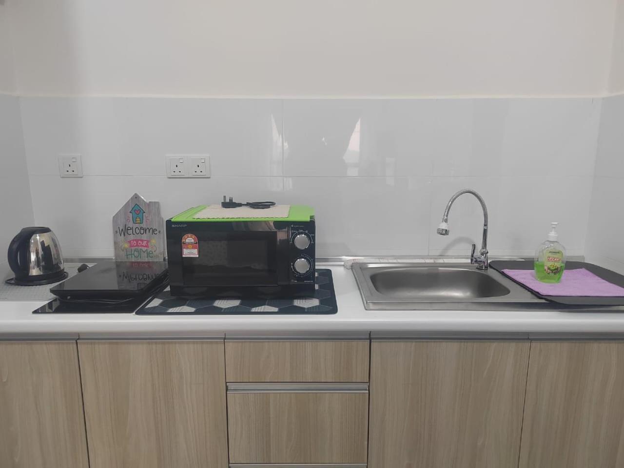 Studio Suite Homestay Klia Sepang Esterno foto